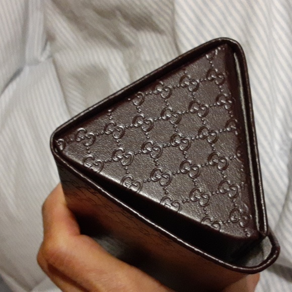 NWOT Gucci Brown Leather Logo Sunglass Case